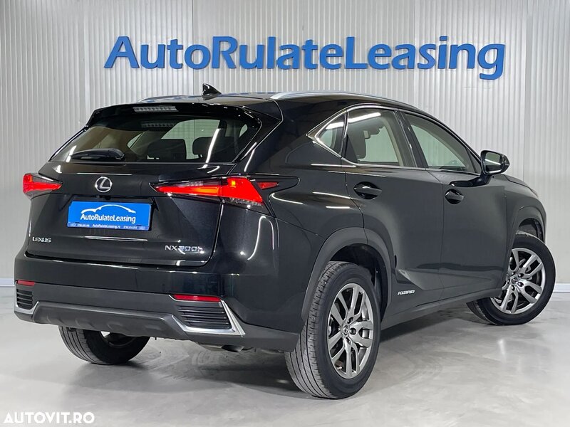 Lexus Seria NX