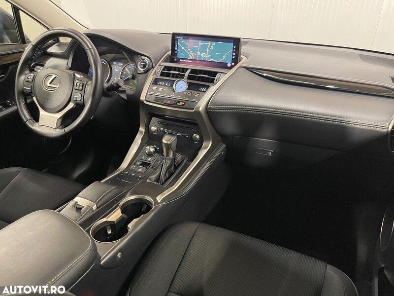 Lexus Seria NX