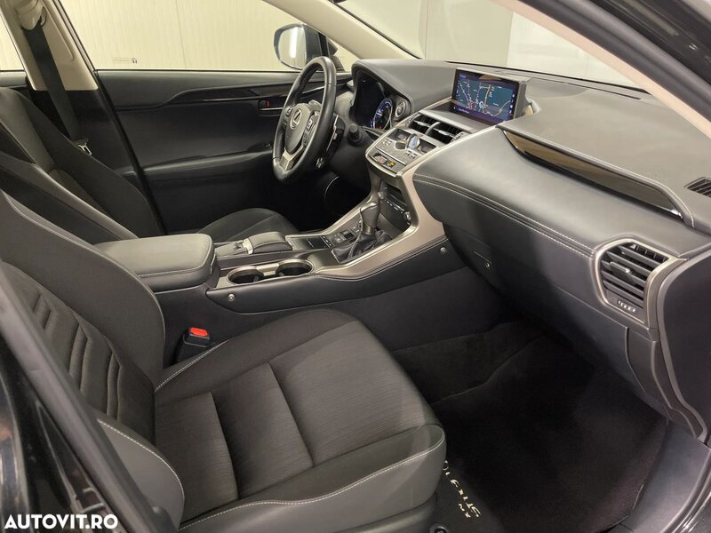 Lexus Seria NX